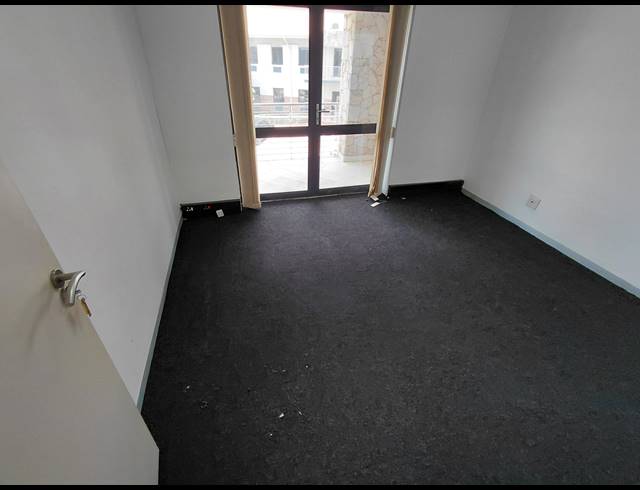 279M² OFFICE TO LET IN BRYANSTON